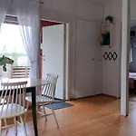 Brusta Casa de Férias Ödkarby